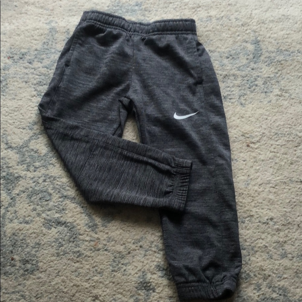 Nike dri-fit pants size 4t
